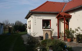 Keresztes Vendeghaz